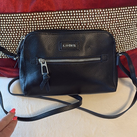 Lodis CHARLOTTE Black genuine pebble leather Crossbody Bag zipper closure - Picture 8 of 14